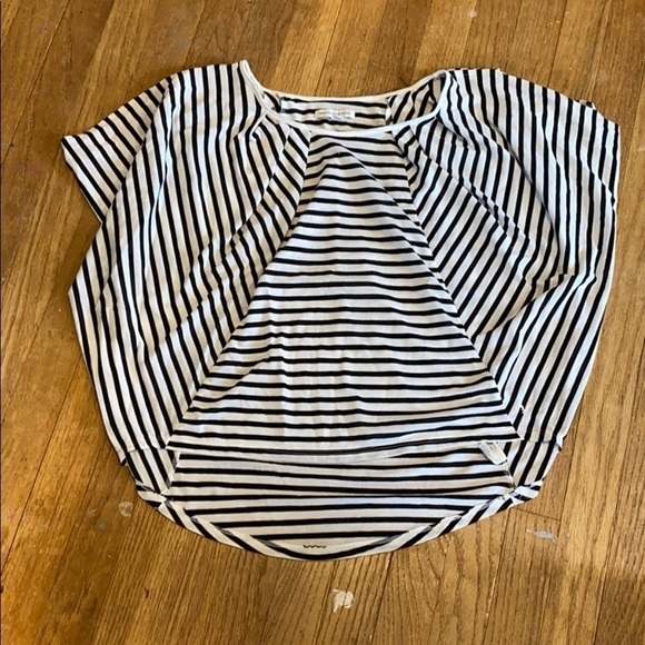 AEO Drapey Pleated Sleeveless Blouse EUC - Picture 3 of 8